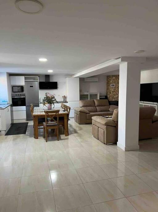 Casa Toja. Agradable Y Familiar. Villa Vimianzo Bagian luar foto