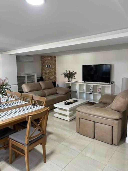 Casa Toja. Agradable Y Familiar. Villa Vimianzo Bagian luar foto