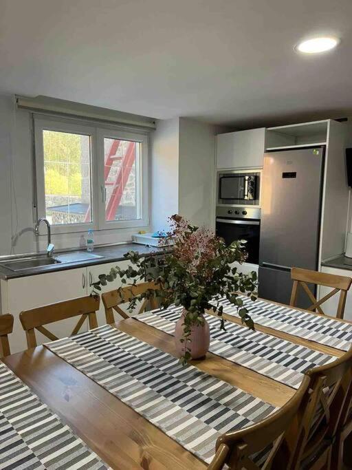 Casa Toja. Agradable Y Familiar. Villa Vimianzo Bagian luar foto
